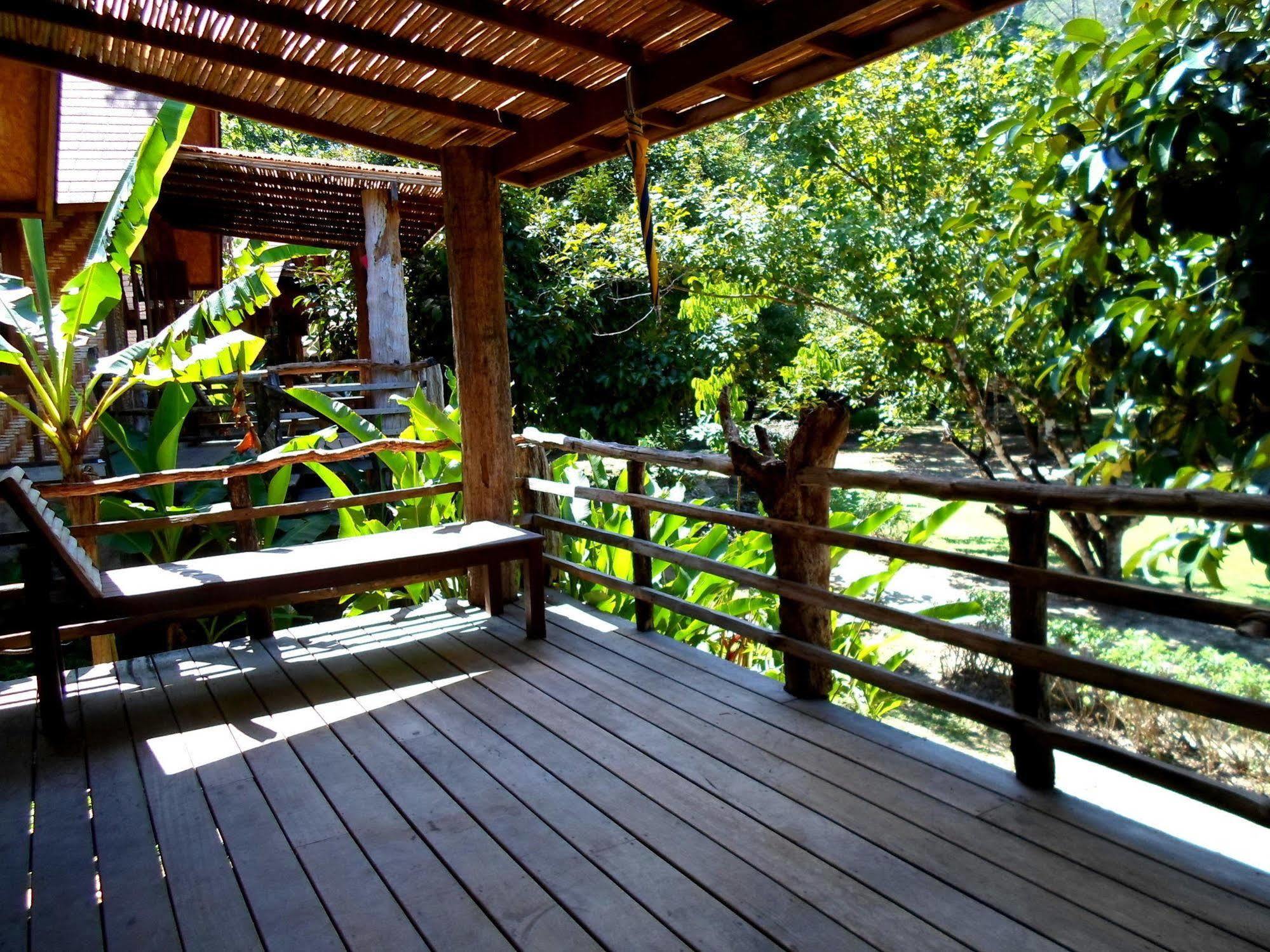 The Cliff & River Jungle Resort Пханом Экстерьер фото